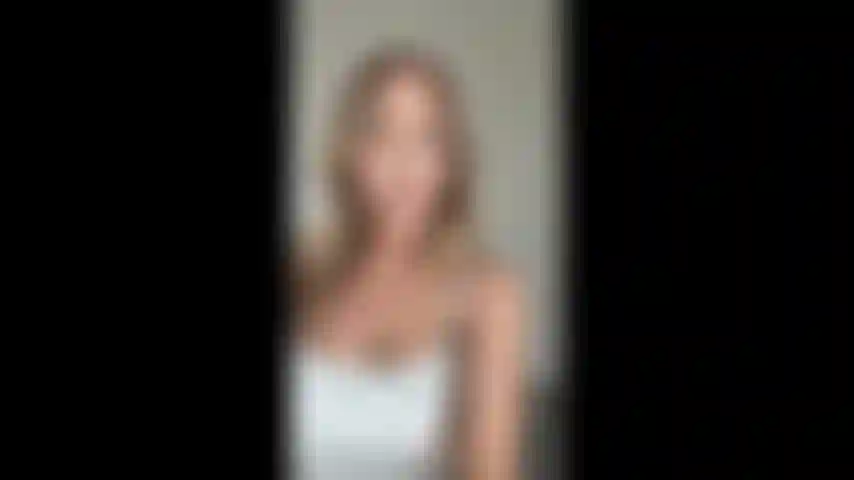 Una ragazza cattiva con lexxi.