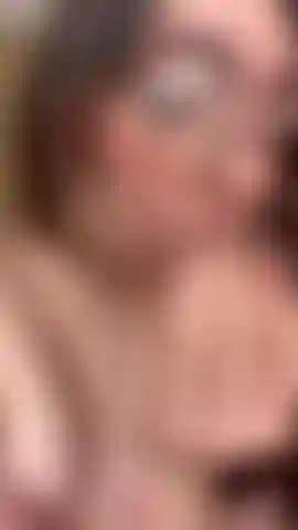 Vota il mio modo di succhiare il cazzo...