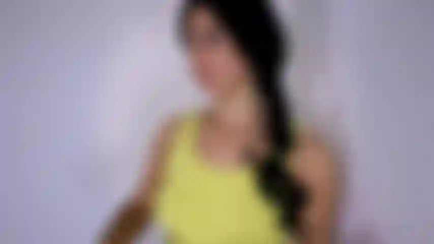 Il mio coinquilino mi ha trasformato nella sua puttana personale.