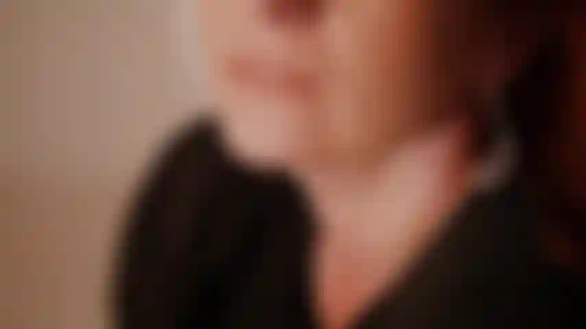 I like to enjoy every single moment spent with the right guy :X