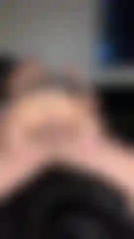 Cavalco e succhio come una ragazza.