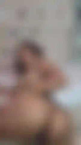 Come spank me, my love