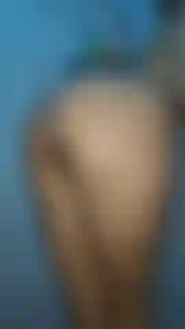 This big ass claps in the shower, DAMN