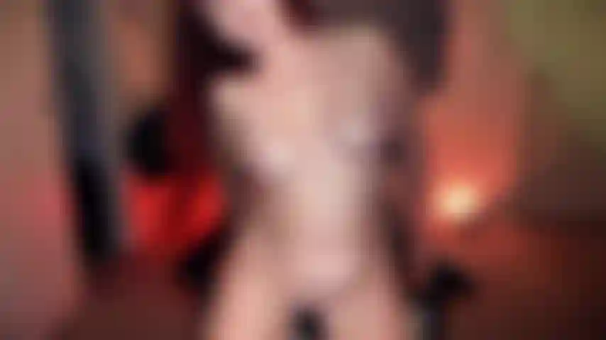 Show in cam con dildo riding e pompino!