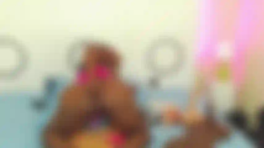 Dita nel buco del culo!