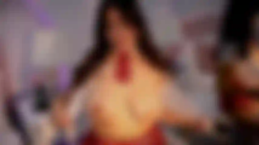 Una studentessa universitaria sexy e molto calda.