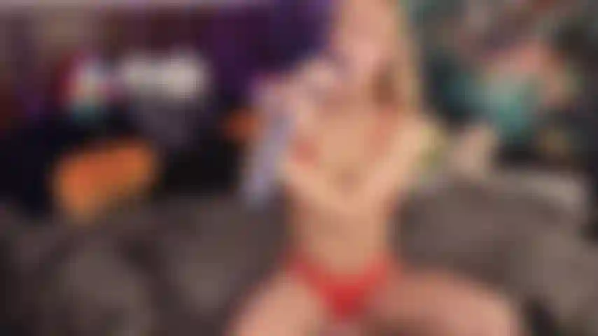 Riempio entrambi i miei buchi allo stesso tempo con il mio gigantesco dildo a doppia estremità lungo 2 piedi!