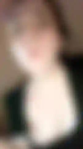 Mangio una fetta di pizza in 5 morsi.