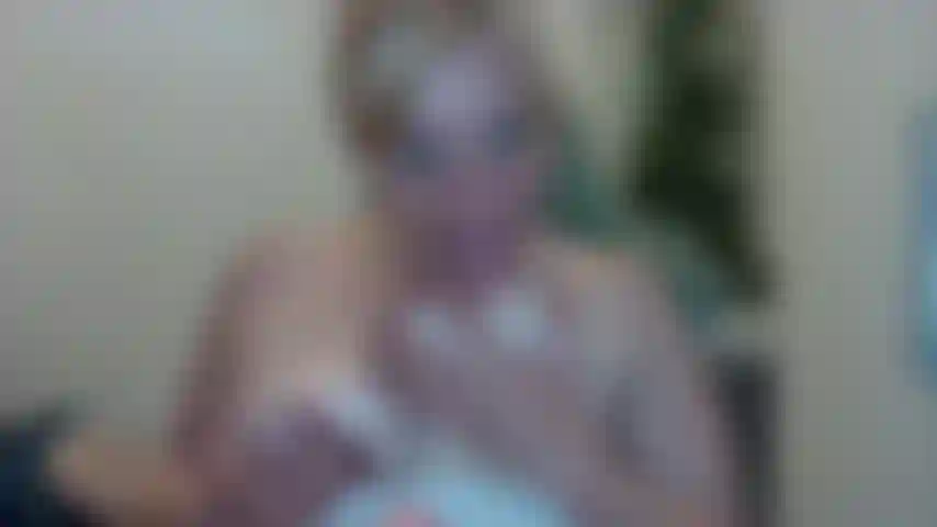 Blowjob on dildo