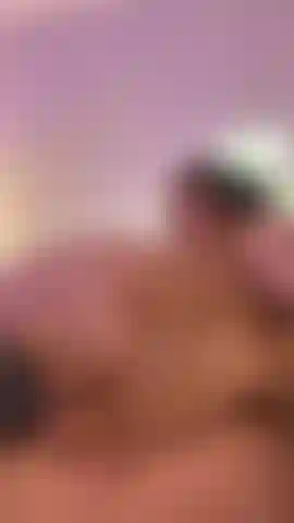 Un paio di sculacciate per il mio sedere birichino.