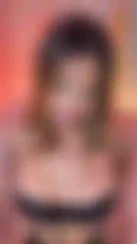 Divertiti con me, mentre sono una cattiva ragazza.