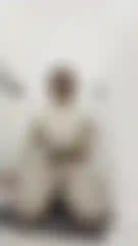 Gioco di spogliarello con la figa parte 1.