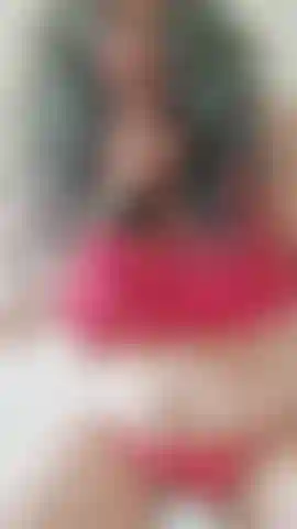 Vuoi sentire il mio culo battere le mani? Clicca qui.