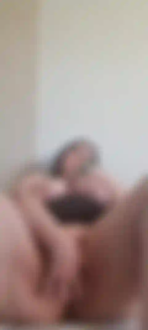 5 Mi provocano la figa con le dita.