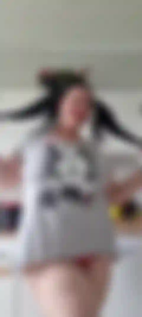 Toglimi le mutandine rosse.