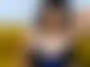 Amo indossare lingerie sexy, calze autoreggenti, stuzzicarti e vedere nei tuoi occhi quanto mi desideri. Unisciti alla mia stanza e facciamo in modo che tutto questo diventi realtà. Xoxo.