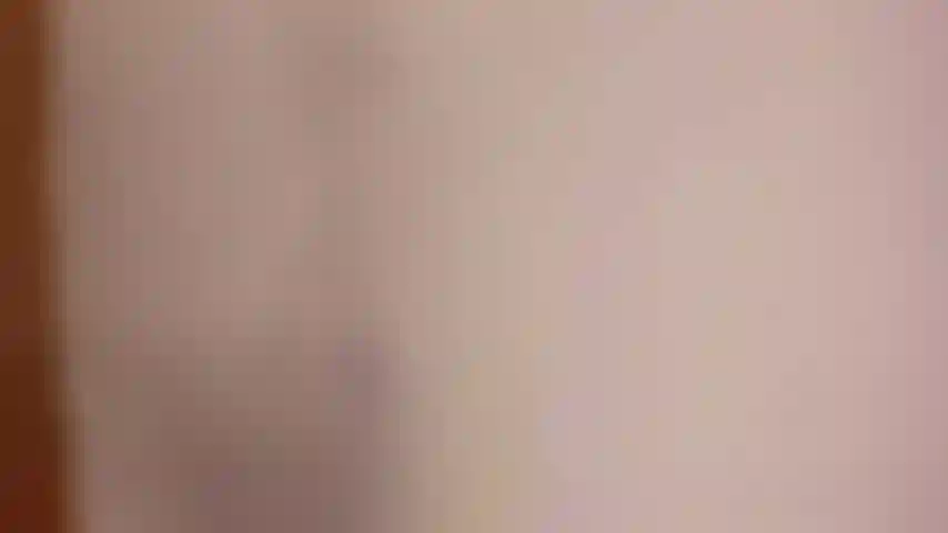 Il vicino mi tradisce, voglio fare sesso.