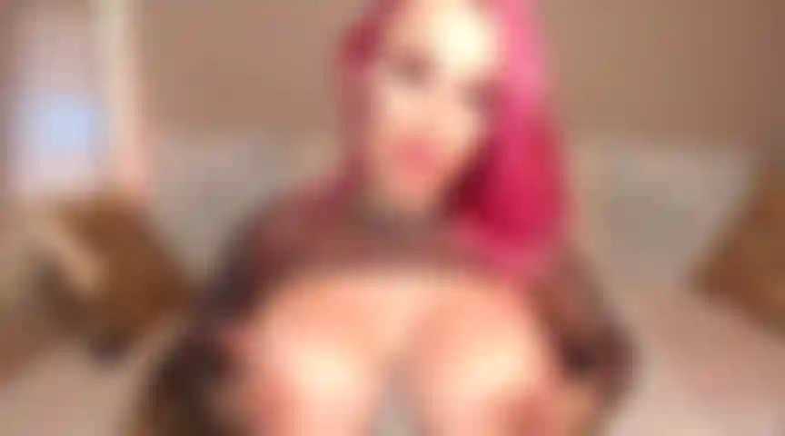 79. Pov in topless, bj sexy, lento e gentile, un sacco di chiacchiere sporche e contatto visivo con una sborrata enorme su tutta la faccia.