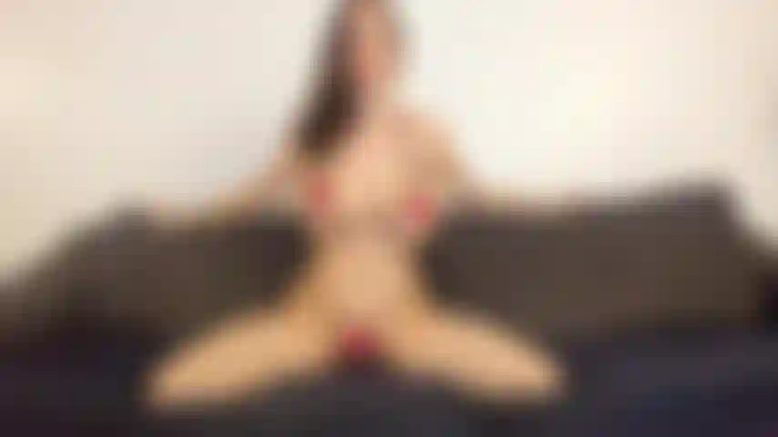 Bbc scopa in bikini minuscolo - ti prendo in giro nel mio bikini minuscolo, poi mi fotto con un giocattolo bbc da 8 "- missionario, cavalcando, a pecorina fino a quando non vengo poi allargo le gambe per farti venire dentro di me.