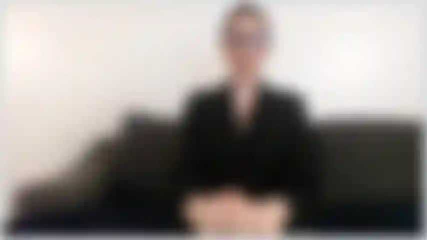 Sono la dottoressa lori taylor, e grazie per aver acquistato il mio video su come migliorare il tuo matrimonio. La prima parte è solo per uomini. Per favore chiedi a tua moglie di lasciare la stanza :) include nudità completa, prese in giro, joi.