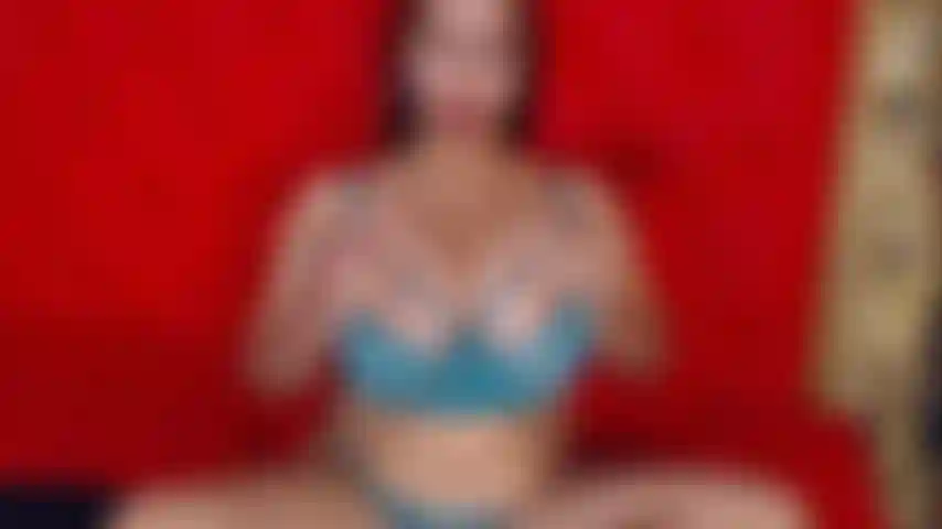 Le mie grandi tette ti faranno impazzire.