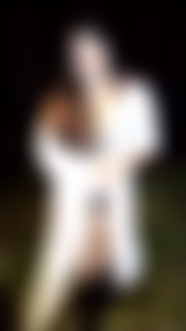 Togliti un calzino e tieni i piedi ben stretti.