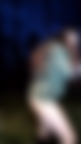 Lingerie nella foresta.