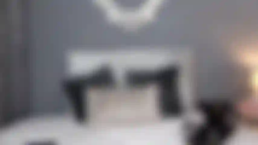 Fuckmachine e facciale.