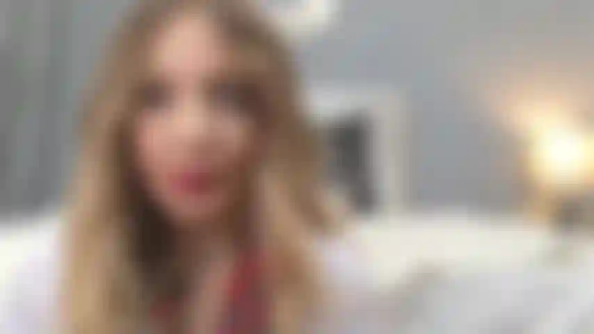 Una studentessa cattiva convince la sua insegnante ad accettare il suo regalo per ringraziarla del voto più alto ricevuto dai compiti. La studentessa cattiva ha ricevuto in cambio il suo enorme carico!