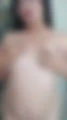 Faccio la doccia mentre ti succhio il cazzo🥵.