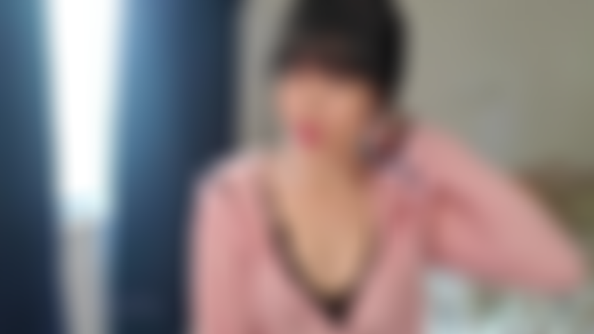 Buon appuntamento, stronzo. Ti ho preparato un pasto sano e gustoso. Nel menù di oggi: coccole per Lunasha.