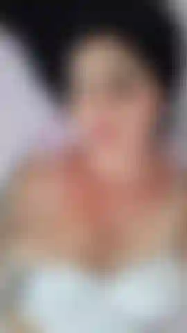 Tits love kiss
