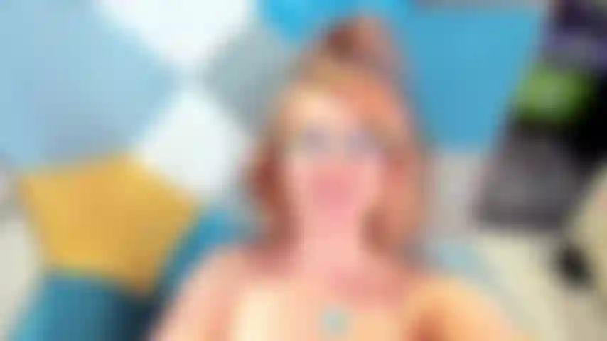 La ragazza sporca vuole essere guardata da te mentre viene molto forte!