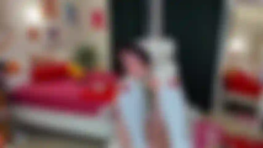 Asmr sussurra sporco e gioca con il mio culo e il mio dildo di vetro!