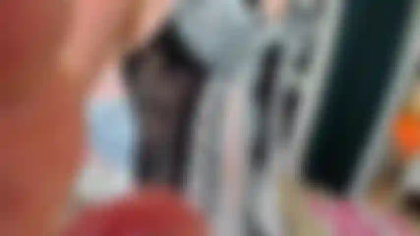 La mia fantasia da gigantessa può essere soddisfatta solo da te! Adoro vestirmi con un bellissimo vestito per te ed entrare in questo regno!