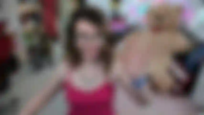 Amo le esperienze cam2cam!!! Invece di digitare, condividi la tua webcam con me e parliamone! Il mio inglese non è perfetto, ma possiamo capirci!