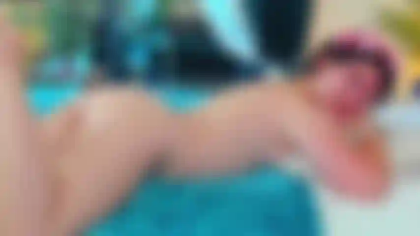 Seconda parte - amanti dei giochi di ruolo durante le vacanze - cavalco il tuo cazzo finché non mi riempi fino all'orlo.