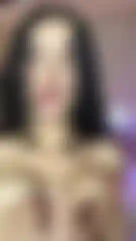 Metti il ​​tuo cazzo tra le mie tette.