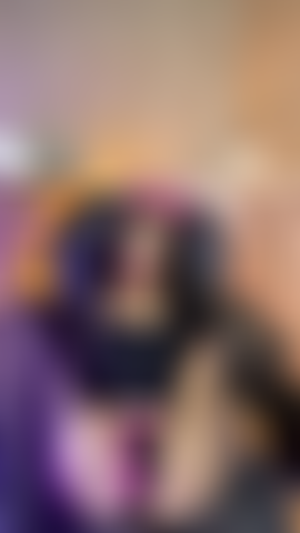 La mia figa riceve una punizione con la mia lussuria.