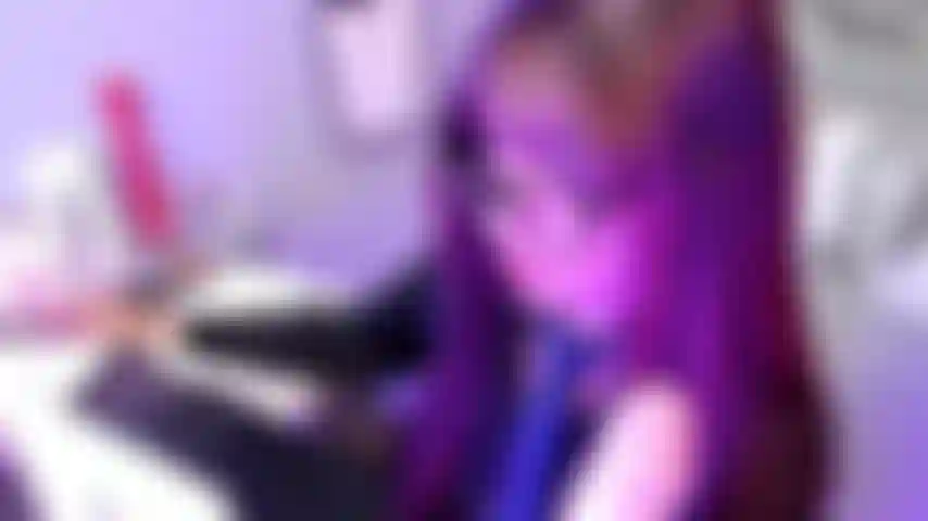 Faccio pompini in ufficio.