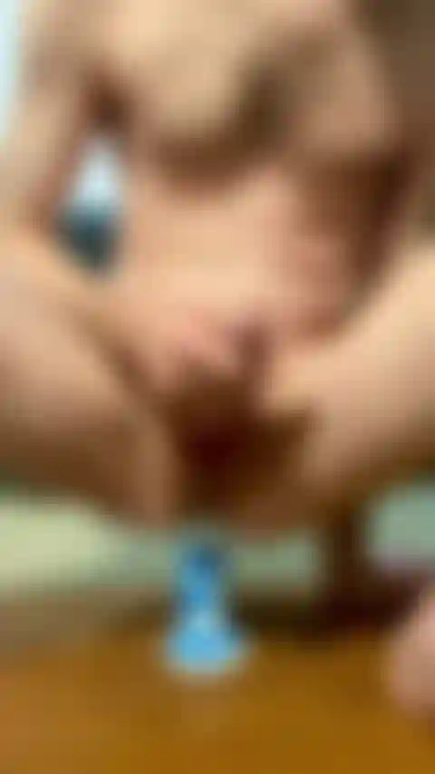 ( Video completo) rimbalza sul mio giocattolo.