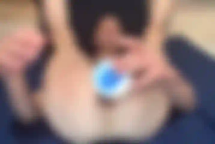 Mi allargo il buco con un giocattolo più grande.