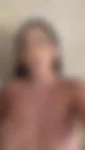 Water is delicious... but do you know what's even better? be with you enjoying our wet bodies 💦