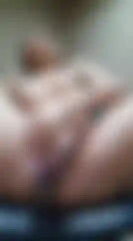 Che gioca più duramente con la sua figa.