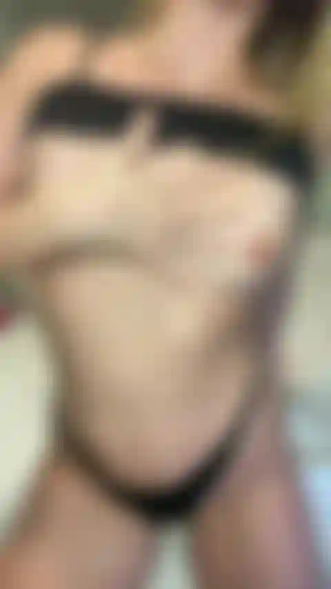 Sono sempre così arrapata.... Ho dovuto scoparmi la figa e venire.