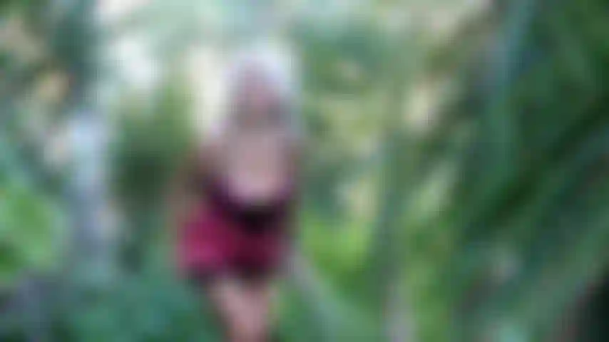 Seni nudi in natura.