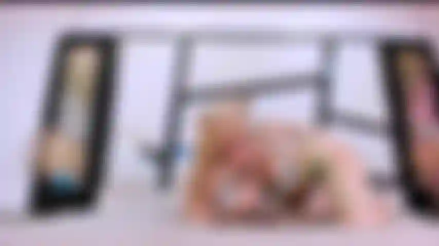 Voglio succhiare il tuo cazzo in modo così delizioso.