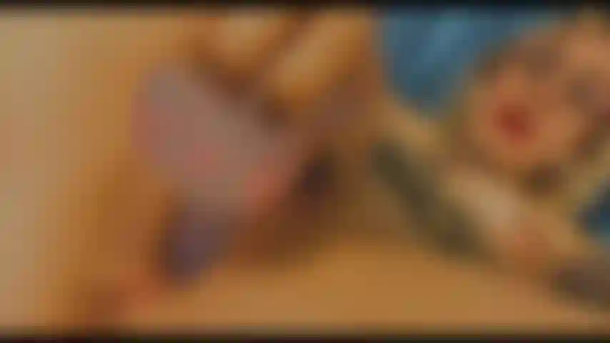 Guardami crema e schizzi ovunque.