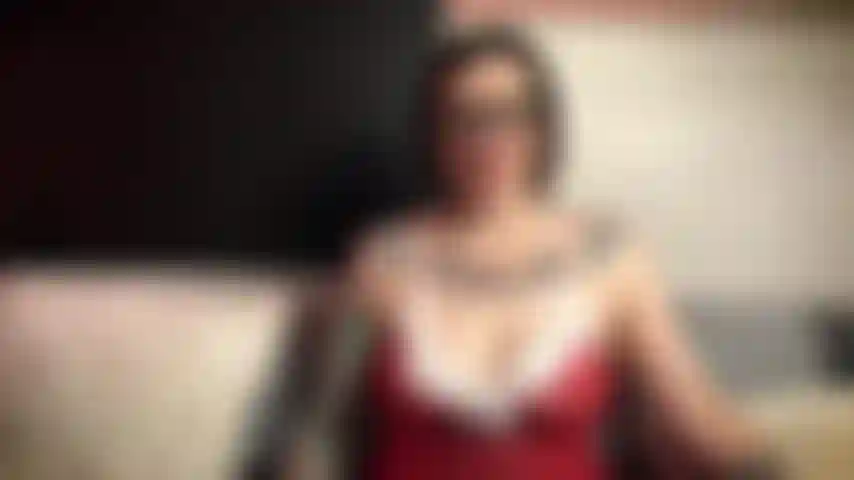 La signora clausola si prende gioco del tuo piccolo cazzo!