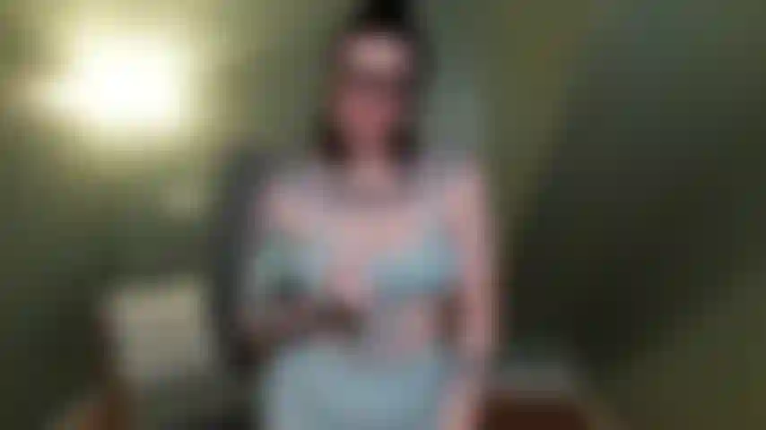 Masturbazione guidata dal cornuto.